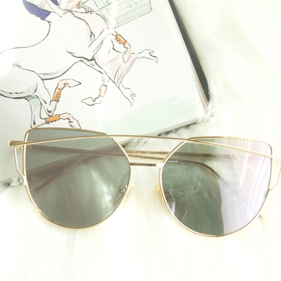 Mirror Aviator Sunglasses - Picture 1 of 2